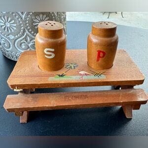 Vintage Wooden Picnic Table Salt & Pepper Shakers Flamingo Florida Collectible